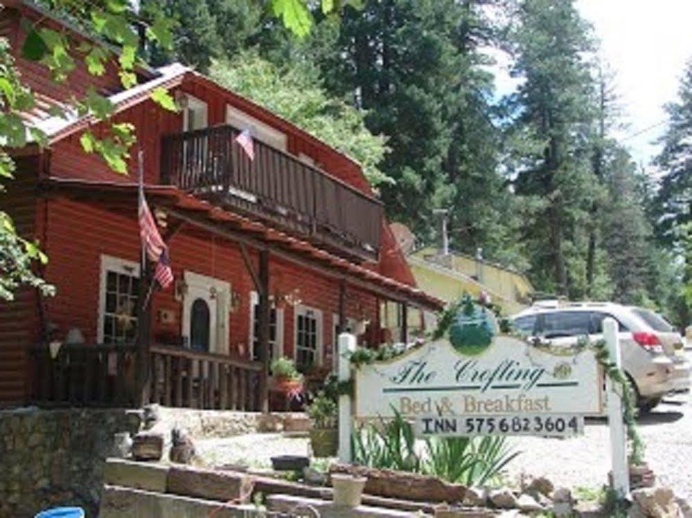 The Crofting Inn Cloudcroft Exterior photo
